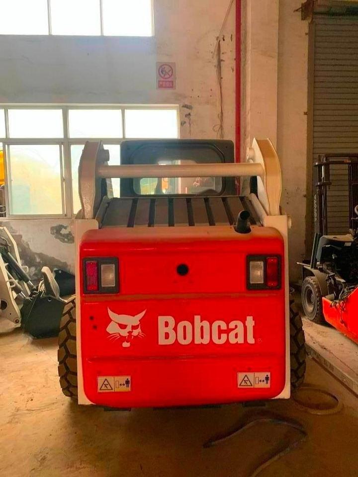 Bobcat S 185  - Šmykom riadený nakladač: obrázok 3 Bobcat S 185  - Šmykom riadený nakladač: obrázok 3