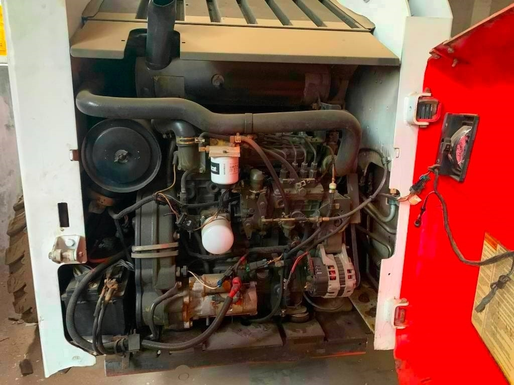 Bobcat S 300 - Šmykom riadený nakladač: obrázok 3 Bobcat S 300 - Šmykom riadený nakladač: obrázok 3