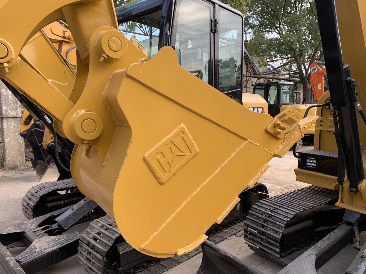 CATERPILLAR 305.5E2 - Pásové rýpadlo: obrázok 3 CATERPILLAR 305.5E2 - Pásové rýpadlo: obrázok 3
