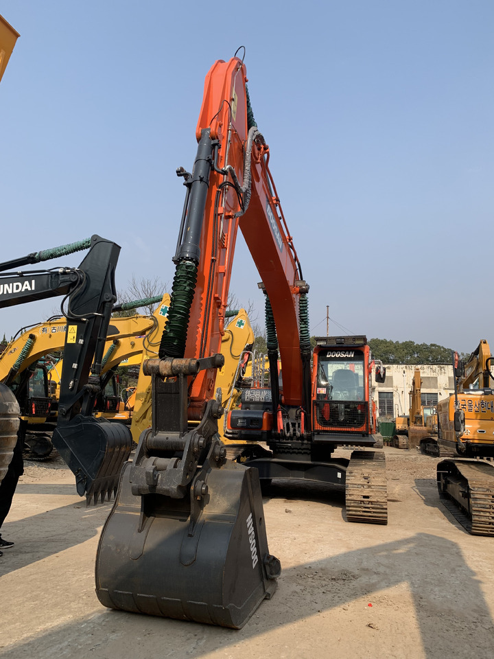 DOOSAN DX300LC-9C - Kolesové rýpadlo: obrázok 2 DOOSAN DX300LC-9C - Kolesové rýpadlo: obrázok 2