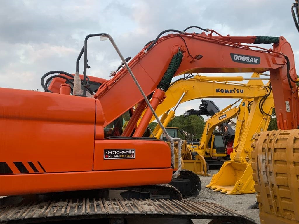 Doosan DX 225 LC - Pásové rýpadlo: obrázok 1 Doosan DX 225 LC - Pásové rýpadlo: obrázok 1