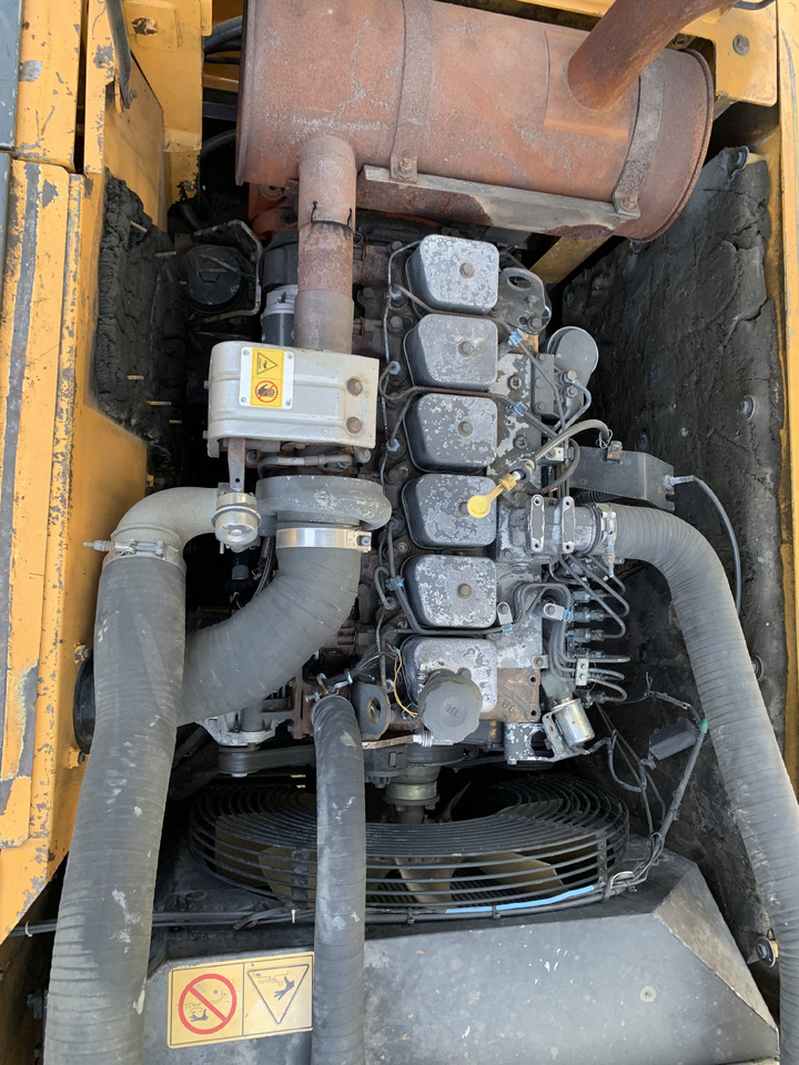 HYUNDAI R210W-9 - Kolesové rýpadlo: obrázok 3 HYUNDAI R210W-9 - Kolesové rýpadlo: obrázok 3