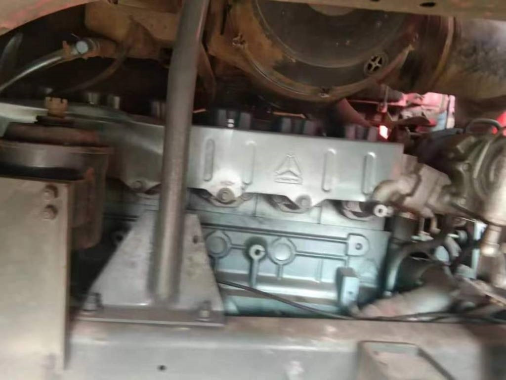 Howo 6X4 - Sklápač: obrázok 5 Howo 6X4 - Sklápač: obrázok 5