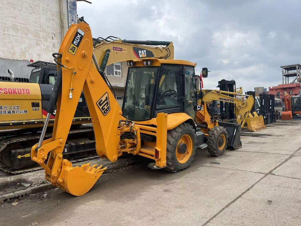 JCB 3 CX - Rýpadlo-nakladač: obrázok 1 JCB 3 CX - Rýpadlo-nakladač: obrázok 1