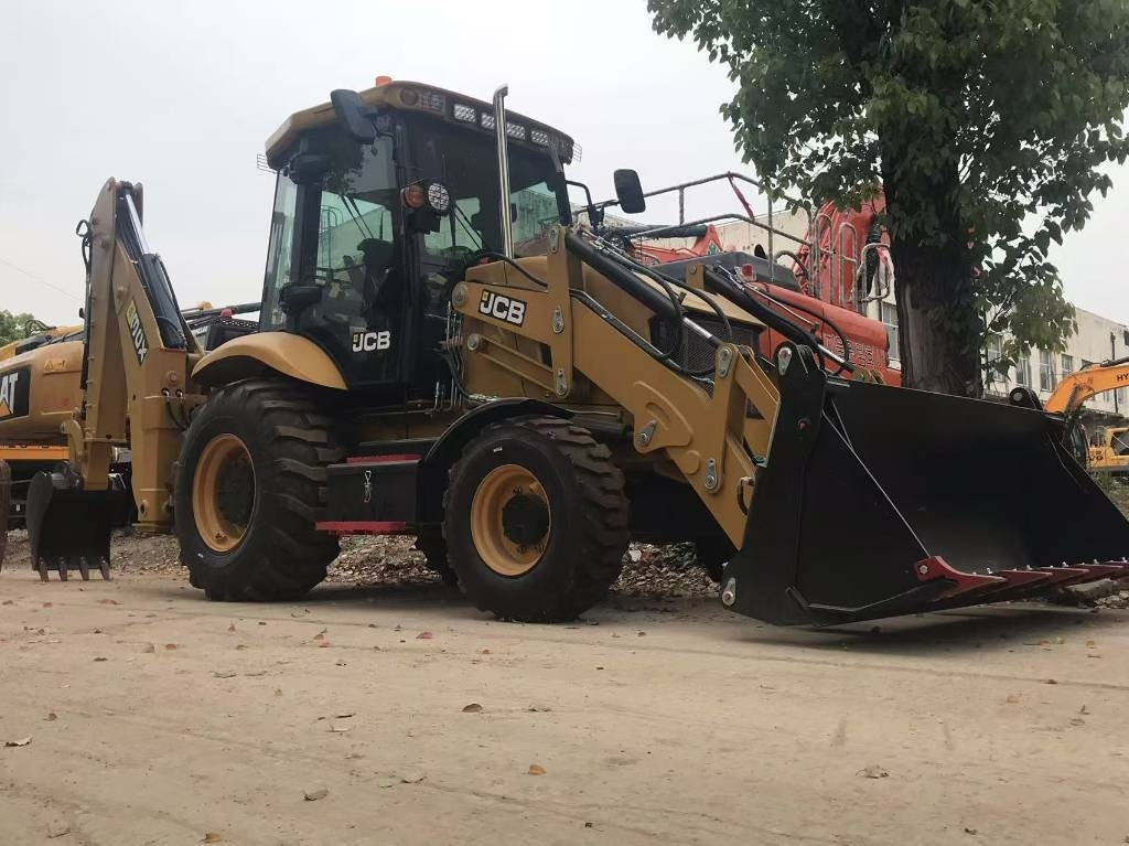 JCB 3 CX - Rýpadlo-nakladač: obrázok 2 JCB 3 CX - Rýpadlo-nakladač: obrázok 2