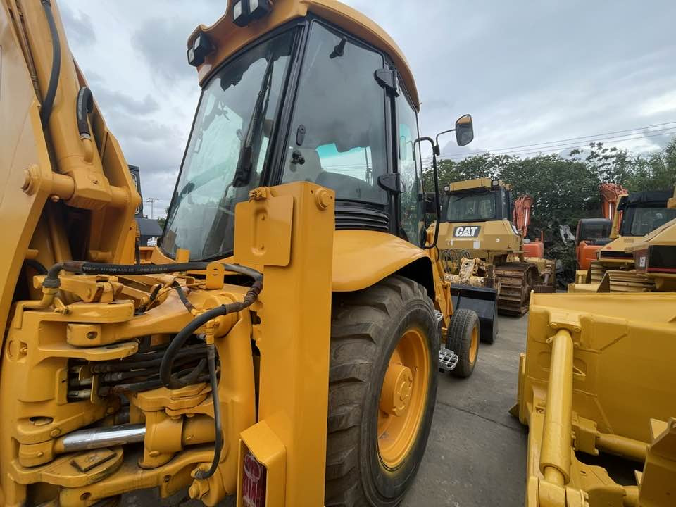 JCB 3CX - Rýpadlo-nakladač: obrázok 4 JCB 3CX - Rýpadlo-nakladač: obrázok 4