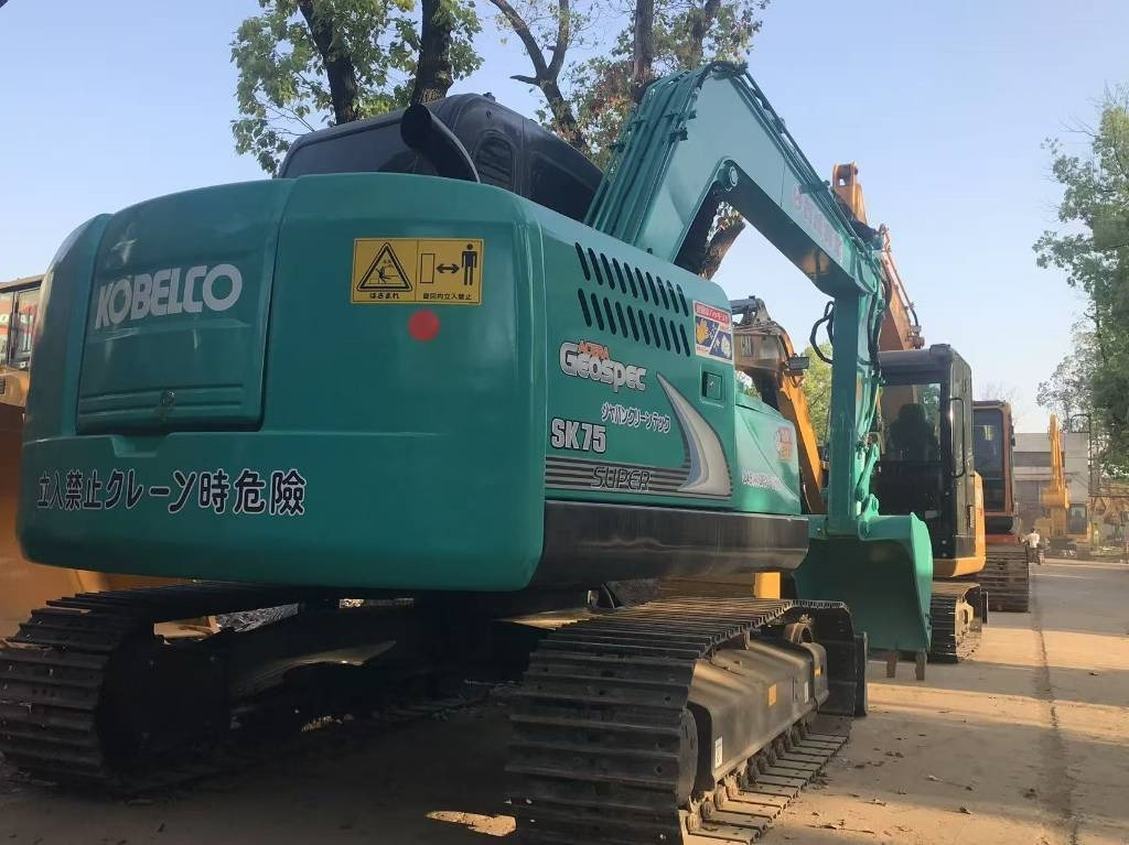 Kobelco SK 75 - Mini rýpadlo: obrázok 3 Kobelco SK 75 - Mini rýpadlo: obrázok 3