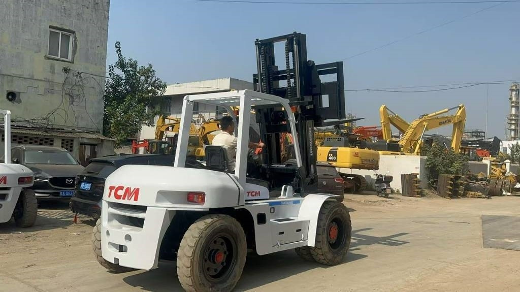 TCM FD 100 Z8 - Teleskopický nakladač: obrázok 1 TCM FD 100 Z8 - Teleskopický nakladač: obrázok 1