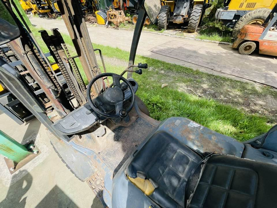 Toyota 02-8 FDF-30 - Dieselový vysokozdvižný vozík: obrázok 1 Toyota 02-8 FDF-30 - Dieselový vysokozdvižný vozík: obrázok 1