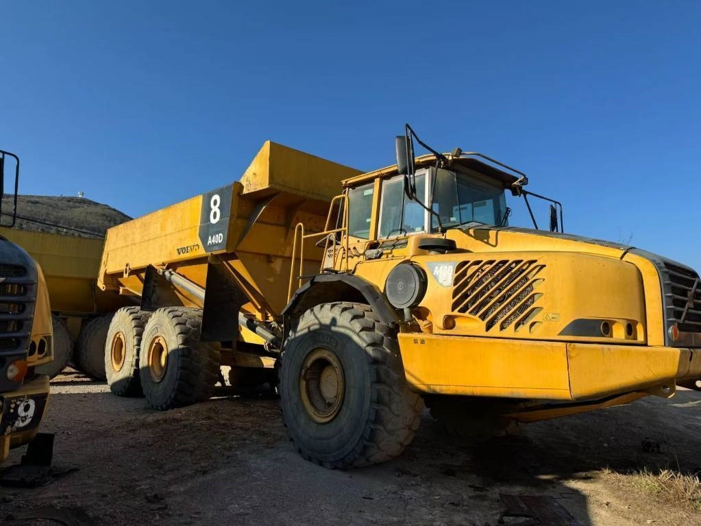 Volvo A 40 D  - Ťahačový kĺbový damper: obrázok 2 Volvo A 40 D  - Ťahačový kĺbový damper: obrázok 2