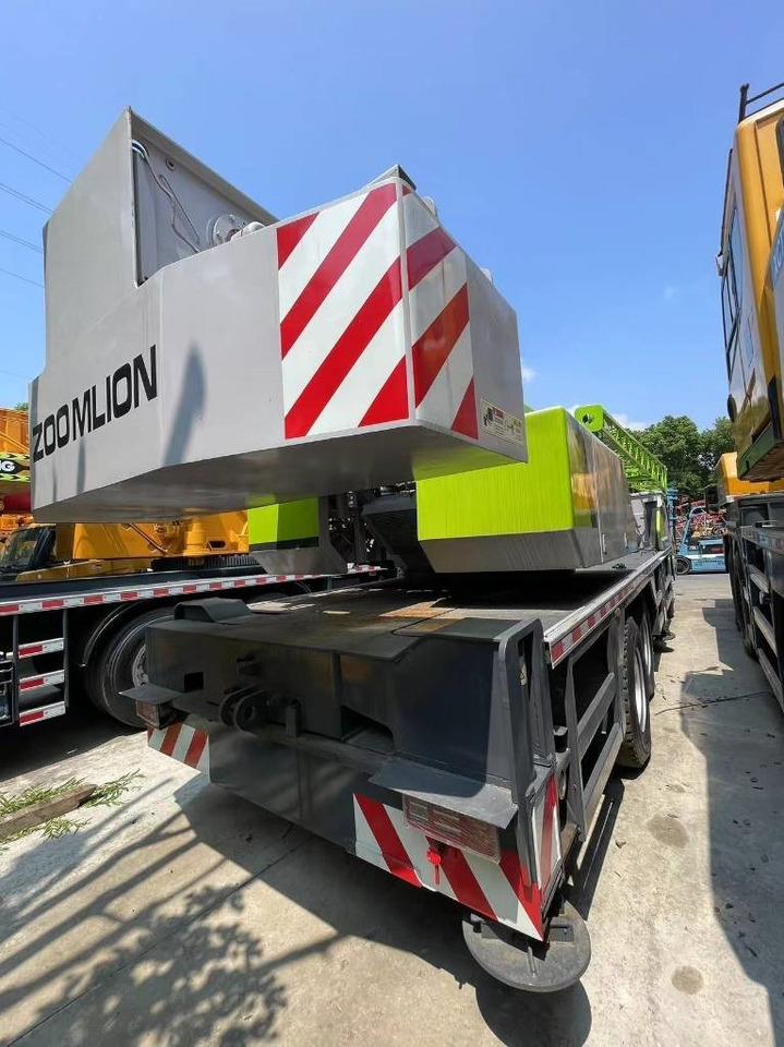 Žeriav pre všetky terény Zoomlion ZCT251V: obrázok 7