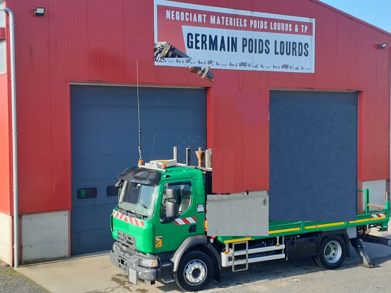 Renault D250 13 t 4x2 Ampliroll Truck - Hákový nosič kontajnerov: obrázok 2 Renault D250 13 t 4x2 Ampliroll Truck - Hákový nosič kontajnerov: obrázok 2