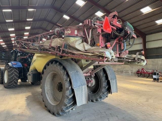 Hardi COMMANDER 7000I TWIN - Ťahaný postrekovač: obrázok 3 Hardi COMMANDER 7000I TWIN - Ťahaný postrekovač: obrázok 3