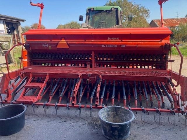 Kuhn HR4004/INTEGRA - Modulárny sejací stroj: obrázok 2 Kuhn HR4004/INTEGRA - Modulárny sejací stroj: obrázok 2