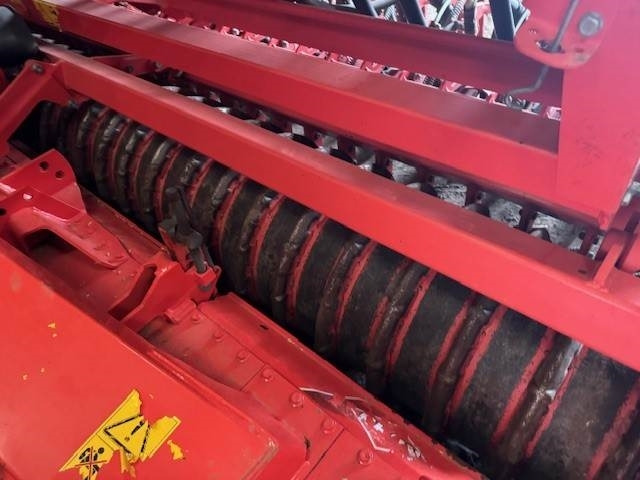 Kuhn SITERA 4000 + TF1500 - Modulárny sejací stroj: obrázok 5 Kuhn SITERA 4000 + TF1500 - Modulárny sejací stroj: obrázok 5