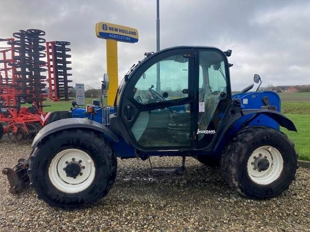 New Holland LM7.35 - Teleskopický nakladač: obrázok 1 New Holland LM7.35 - Teleskopický nakladač: obrázok 1
