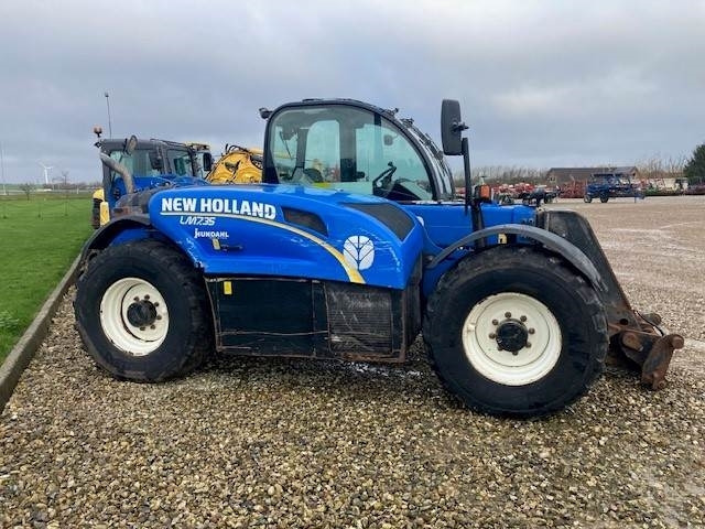 New Holland LM7.35 - Teleskopický nakladač: obrázok 3 New Holland LM7.35 - Teleskopický nakladač: obrázok 3