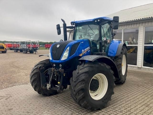 New Holland T7.270 AC MY 18 - Traktor: obrázok 5 New Holland T7.270 AC MY 18 - Traktor: obrázok 5