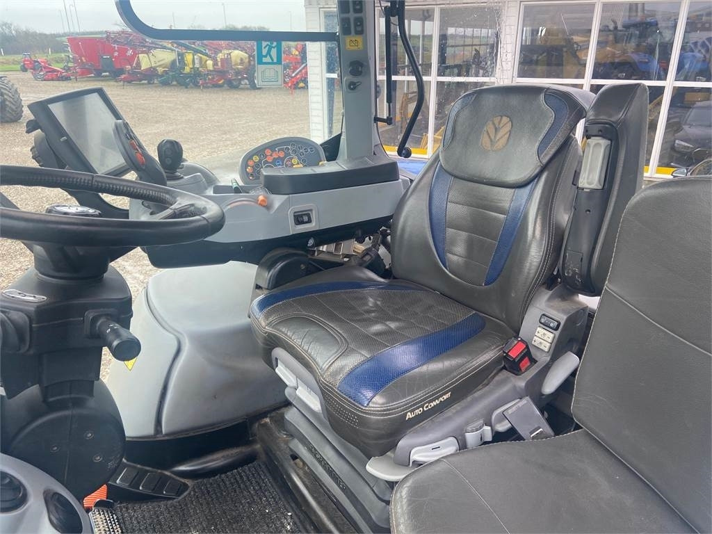 New Holland T7.315 AC - Traktor: obrázok 5 New Holland T7.315 AC - Traktor: obrázok 5