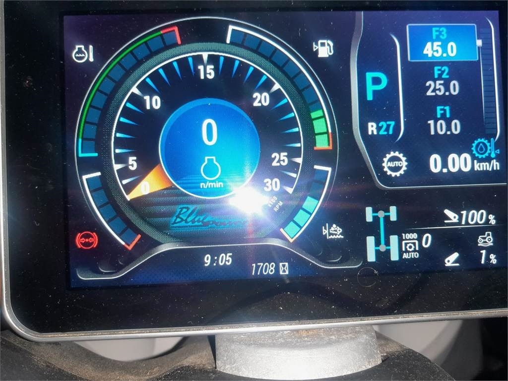 New Holland T7.315 HD AC NEW GEN - Traktor: obrázok 5 New Holland T7.315 HD AC NEW GEN - Traktor: obrázok 5