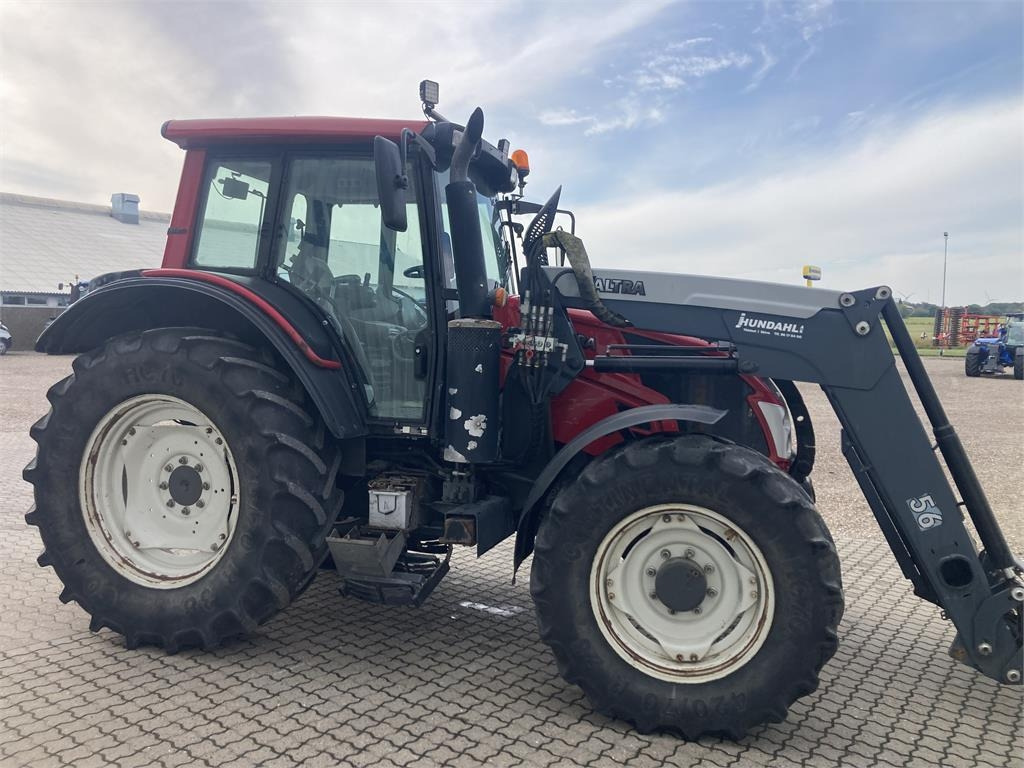 Valtra N123 MED FRONTLÆSSER - Traktor: obrázok 2 Valtra N123 MED FRONTLÆSSER - Traktor: obrázok 2