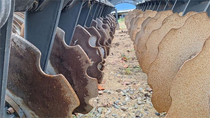 Agro - TOM 4 Meters DISC HARVE - Diskový pluh: obrázok 5 Agro - TOM 4 Meters DISC HARVE - Diskový pluh: obrázok 5