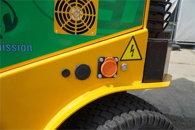 Eurotrac AGRI 12 Elektrisk - Dieselový vysokozdvižný vozík: obrázok 4 Eurotrac AGRI 12 Elektrisk - Dieselový vysokozdvižný vozík: obrázok 4