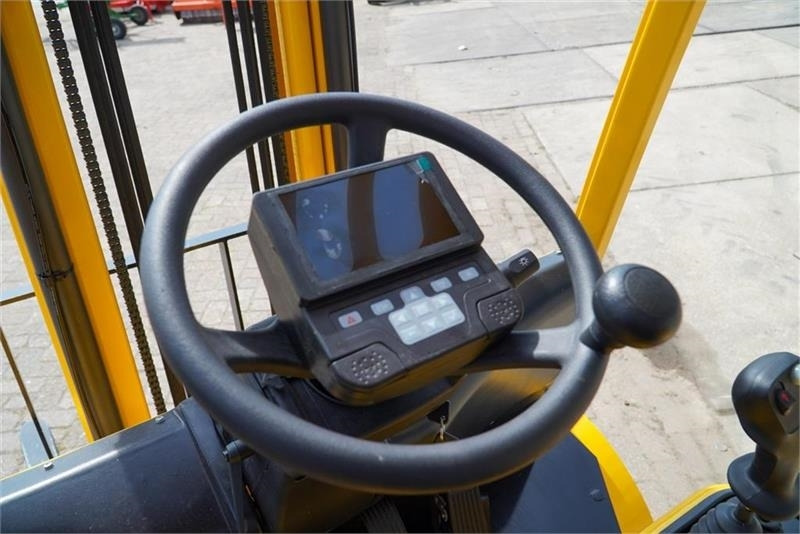 Eurotrac AGRI 12 Elektrisk - Dieselový vysokozdvižný vozík: obrázok 5 Eurotrac AGRI 12 Elektrisk - Dieselový vysokozdvižný vozík: obrázok 5