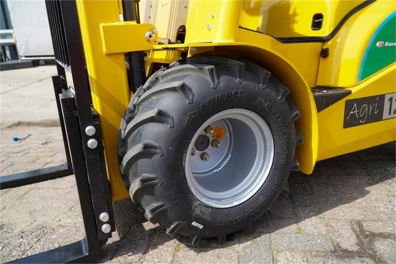 Eurotrac AGRI 12 Elektrisk - Dieselový vysokozdvižný vozík: obrázok 3 Eurotrac AGRI 12 Elektrisk - Dieselový vysokozdvižný vozík: obrázok 3