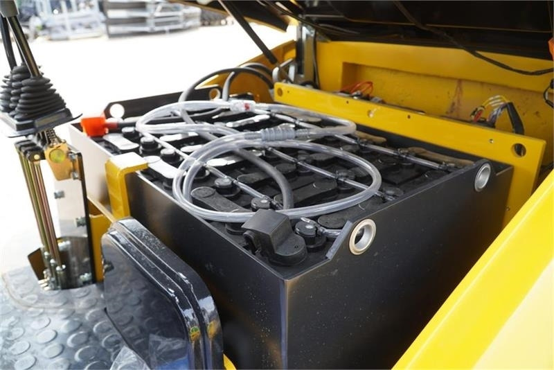 Eurotrac El truck - Elektrický vysokozdvižný vozík: obrázok 4 Eurotrac El truck - Elektrický vysokozdvižný vozík: obrázok 4