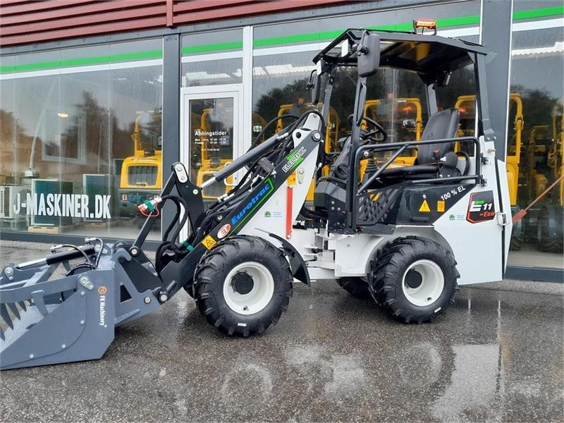 Eurotrac W11-E - Kĺbový nakladač: obrázok 1 Eurotrac W11-E - Kĺbový nakladač: obrázok 1