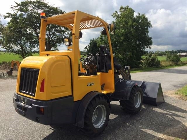 Eurotrac W12 - Kĺbový nakladač: obrázok 3 Eurotrac W12 - Kĺbový nakladač: obrázok 3