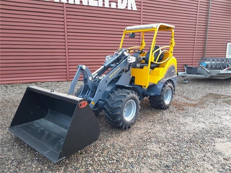 Eurotrac W12 Eurotrac W12s m. mellem arm - Kĺbový nakladač: obrázok 3 Eurotrac W12 Eurotrac W12s m. mellem arm - Kĺbový nakladač: obrázok 3
