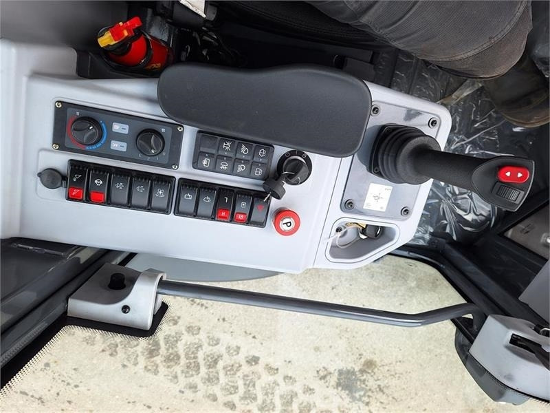 Leasing Eurotrac WL18 Eurotrac WL18: obrázok 15 Leasing Eurotrac WL18 Eurotrac WL18: obrázok 15