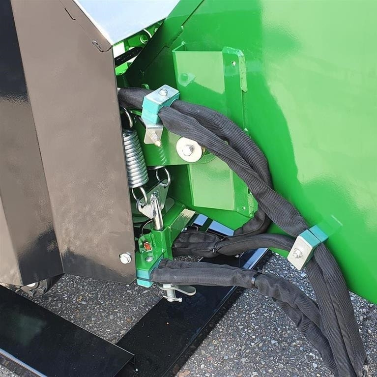 - - - FLISHUGGER TIL TRAKTOR KAPACITET OP TIL Ø250 - Drtič konárov: obrázok 4 - - - FLISHUGGER TIL TRAKTOR KAPACITET OP TIL Ø250 - Drtič konárov: obrázok 4