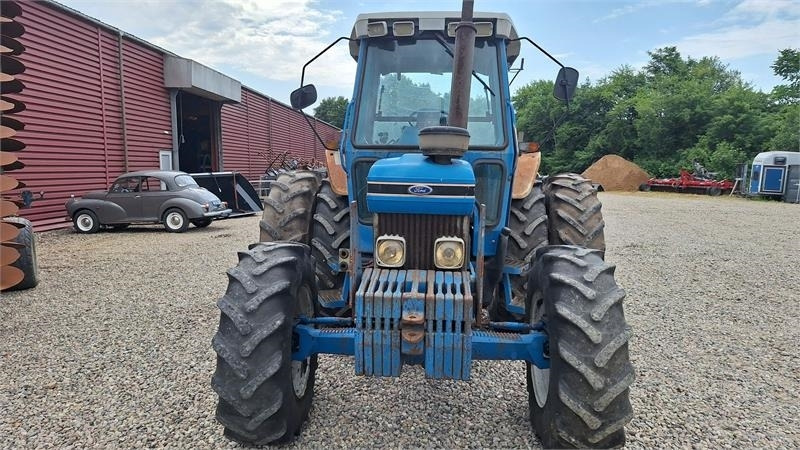 Ford 7610 - Traktor: obrázok 2 Ford 7610 - Traktor: obrázok 2