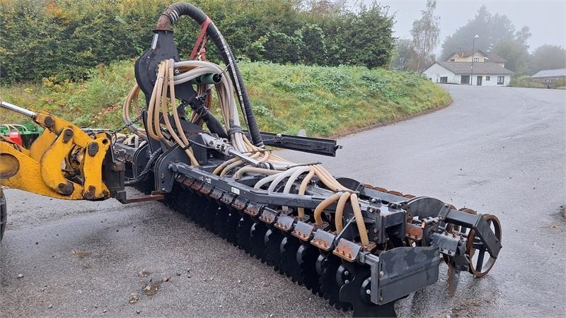 Inter-Tech 7,5 MTR  - Fekálny náves: obrázok 1 Inter-Tech 7,5 MTR  - Fekálny náves: obrázok 1