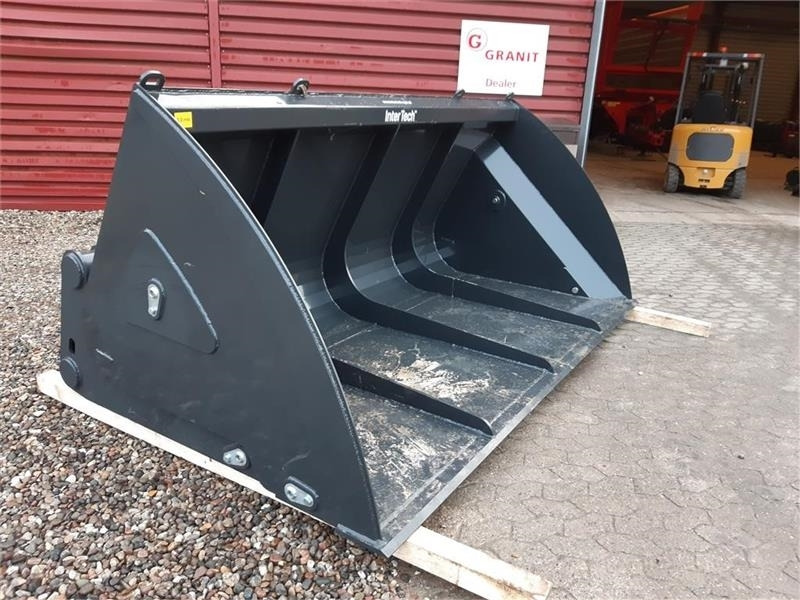 Inter-Tech højtipskovl inter-tech 3 meters - Poľnohospodárske stroje: obrázok 1 Inter-Tech højtipskovl inter-tech 3 meters - Poľnohospodárske stroje: obrázok 1