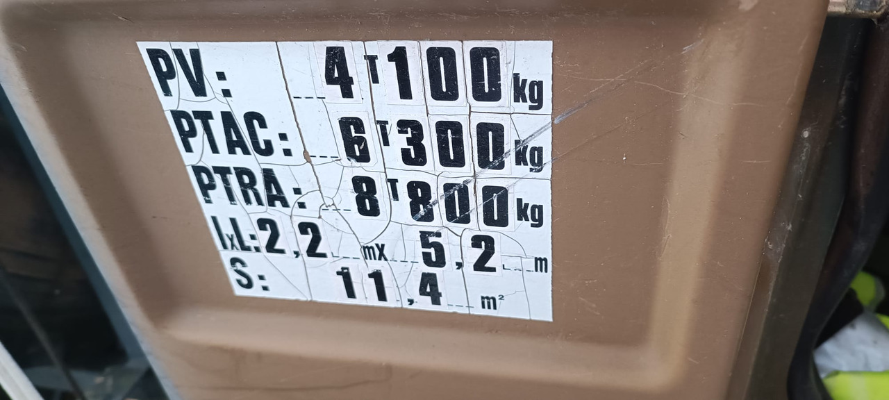 RVI TRM2000 - Valníkový/ Plošinový nákladný automobil: obrázok 5 RVI TRM2000 - Valníkový/ Plošinový nákladný automobil: obrázok 5