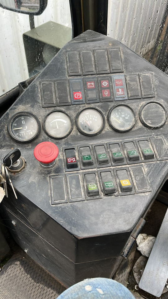 VALMET TD1612 SX 1620 - Dieselový vysokozdvižný vozík: obrázok 4 VALMET TD1612 SX 1620 - Dieselový vysokozdvižný vozík: obrázok 4