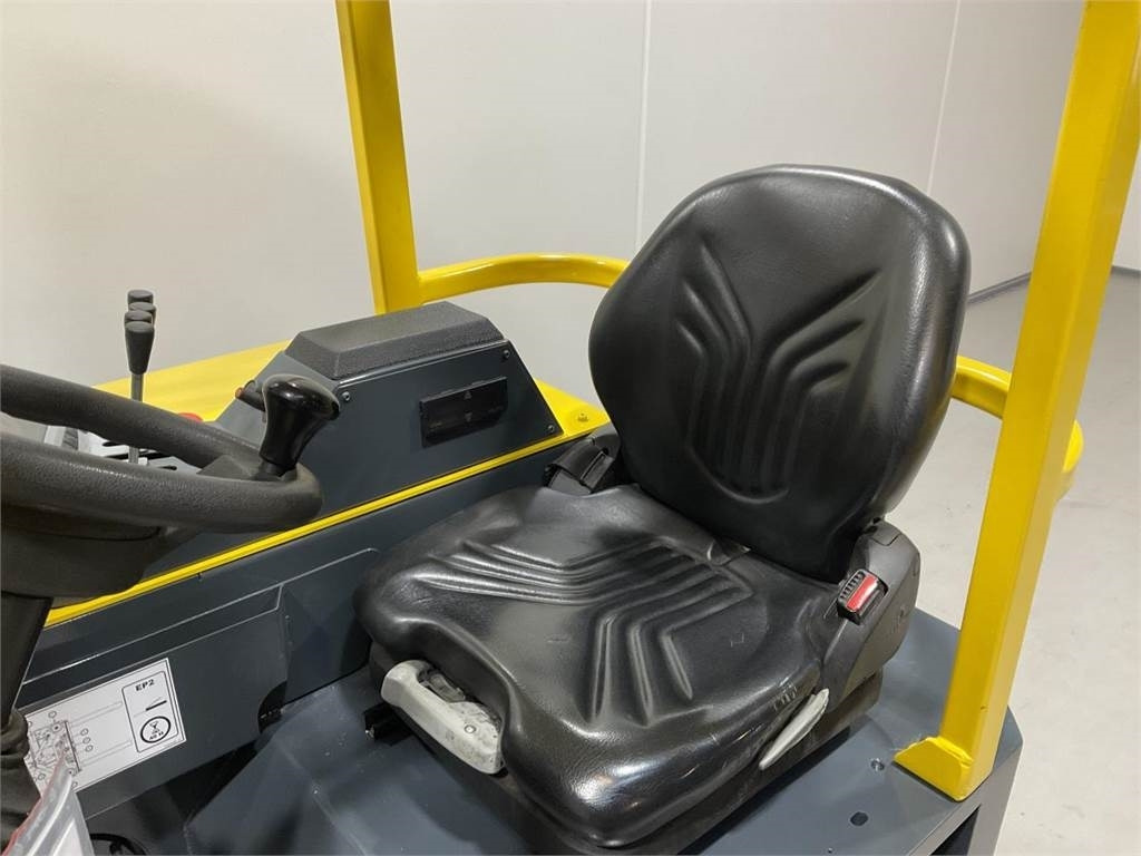 Combilift CBE3000 - 4-cestný skladový zakladač: obrázok 5 Combilift CBE3000 - 4-cestný skladový zakladač: obrázok 5