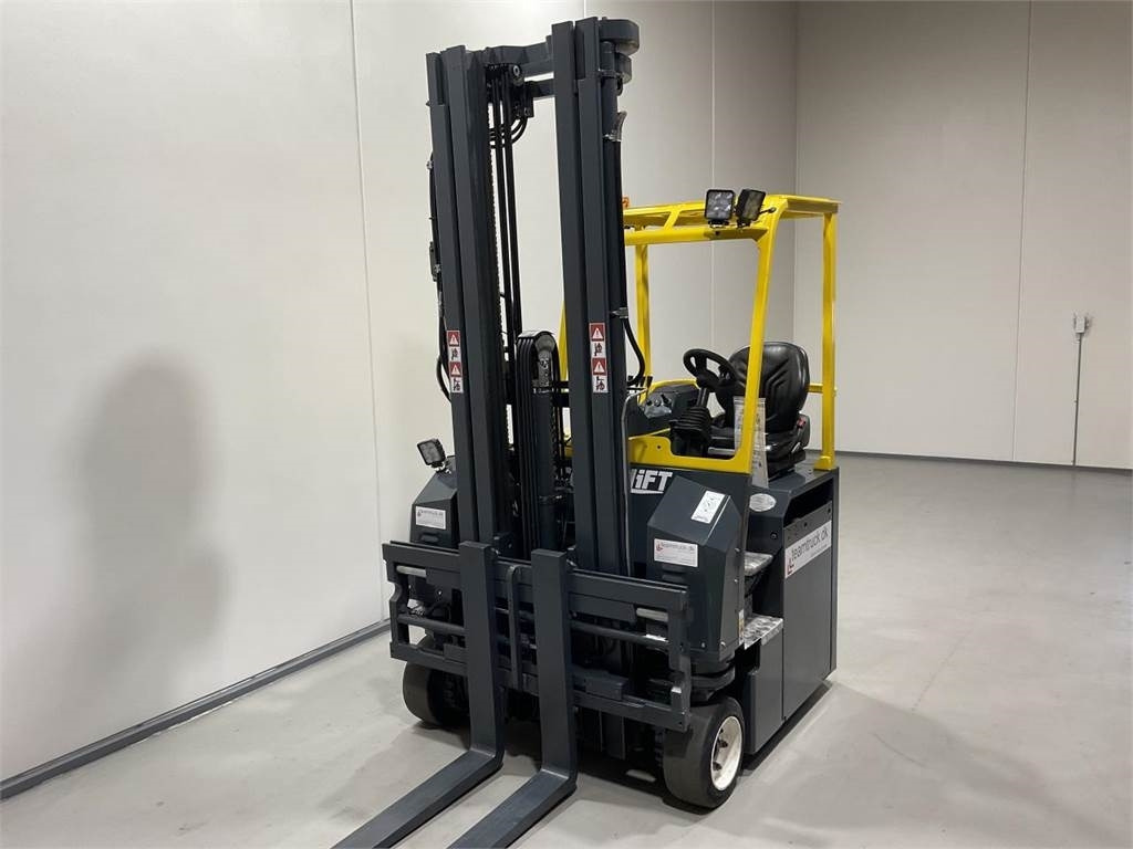 Combilift CBE3000 - 4-cestný skladový zakladač: obrázok 4 Combilift CBE3000 - 4-cestný skladový zakladač: obrázok 4