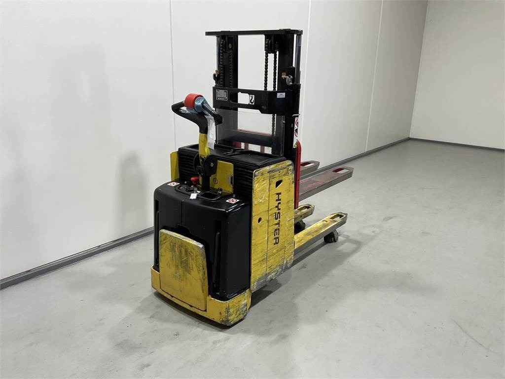 Hyster P2.0SD-17 - Stohovač: obrázok 2 Hyster P2.0SD-17 - Stohovač: obrázok 2