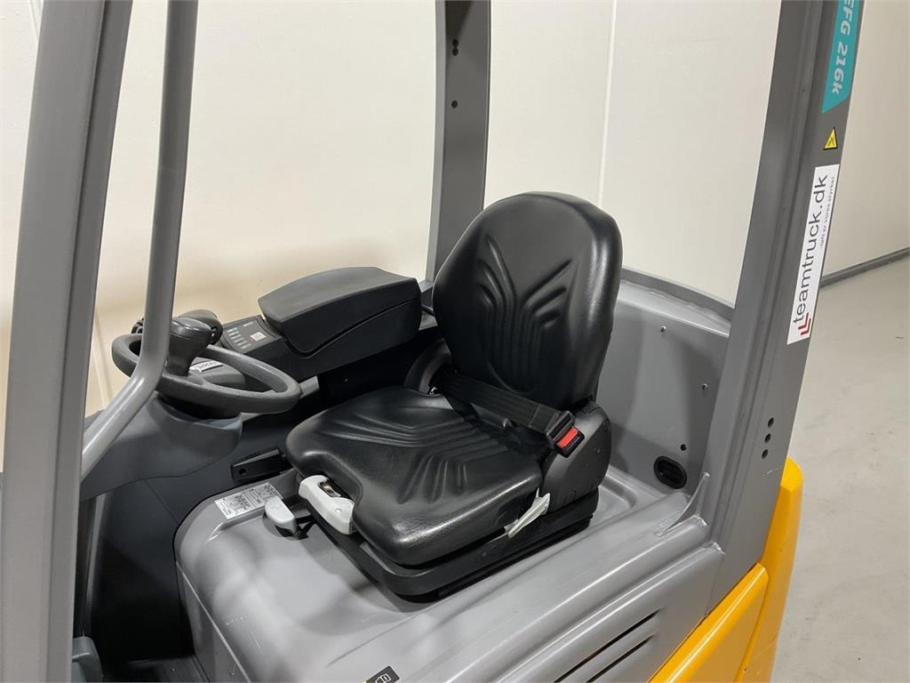 Jungheinrich EFG 216 K - Elektrický vysokozdvižný vozík: obrázok 5 Jungheinrich EFG 216 K - Elektrický vysokozdvižný vozík: obrázok 5