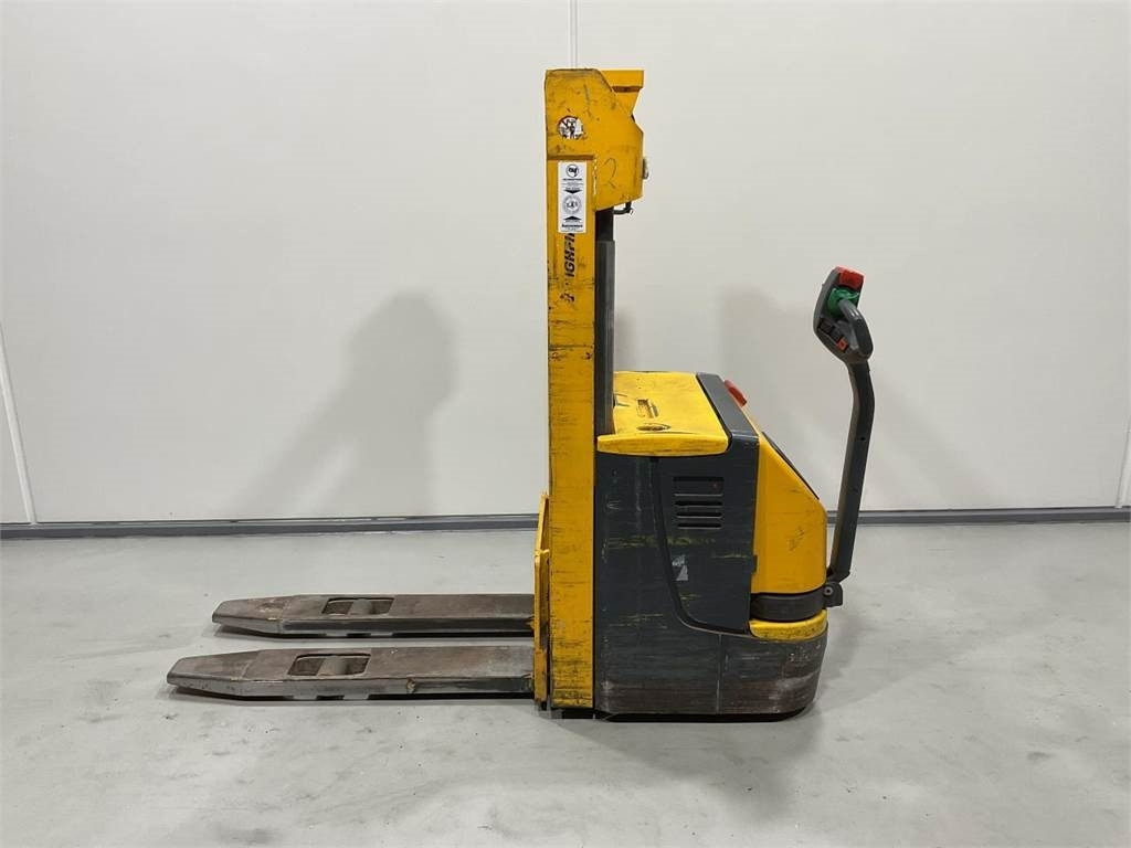 Jungheinrich EJC12 - Stohovač: obrázok 3 Jungheinrich EJC12 - Stohovač: obrázok 3