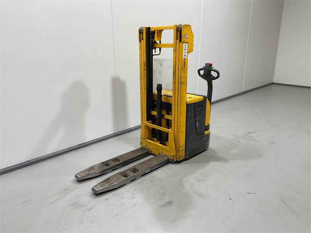 Jungheinrich EJC12 - Stohovač: obrázok 4 Jungheinrich EJC12 - Stohovač: obrázok 4