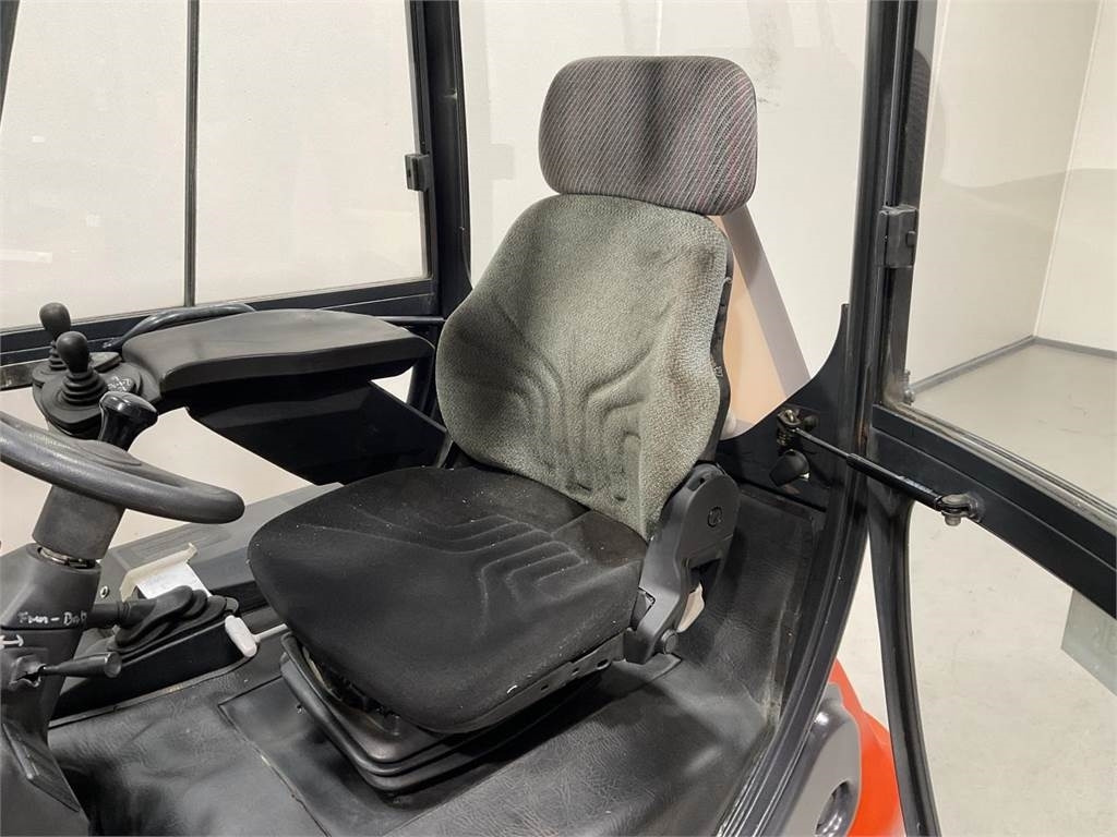 Linde E20P-02 - Elektrický vysokozdvižný vozík: obrázok 5 Linde E20P-02 - Elektrický vysokozdvižný vozík: obrázok 5