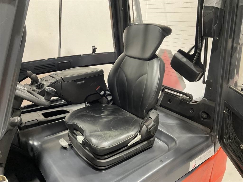 Linde E30/600-02 - Elektrický vysokozdvižný vozík: obrázok 5 Linde E30/600-02 - Elektrický vysokozdvižný vozík: obrázok 5