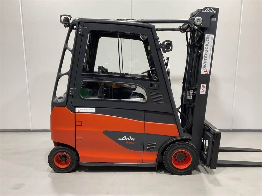 Linde E30HL-01/600 - Elektrický vysokozdvižný vozík: obrázok 1 Linde E30HL-01/600 - Elektrický vysokozdvižný vozík: obrázok 1