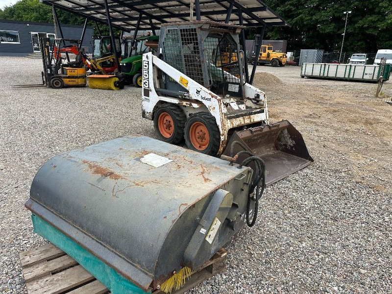 Bobcat 553 - Šmykom riadený nakladač: obrázok 2 Bobcat 553 - Šmykom riadený nakladač: obrázok 2